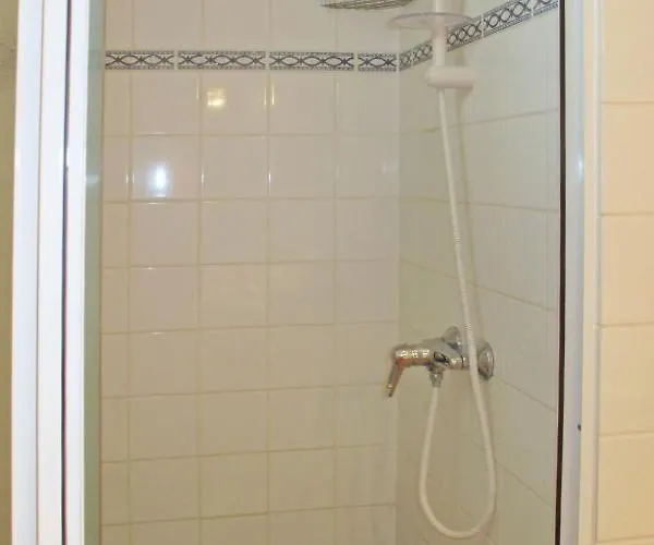 La Cigale By Interhome سيكس-فور-لو-بلاج